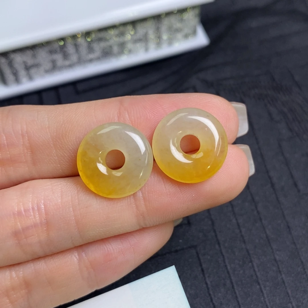 翡翠未镶嵌耳饰半山水黄翡甜甜圈