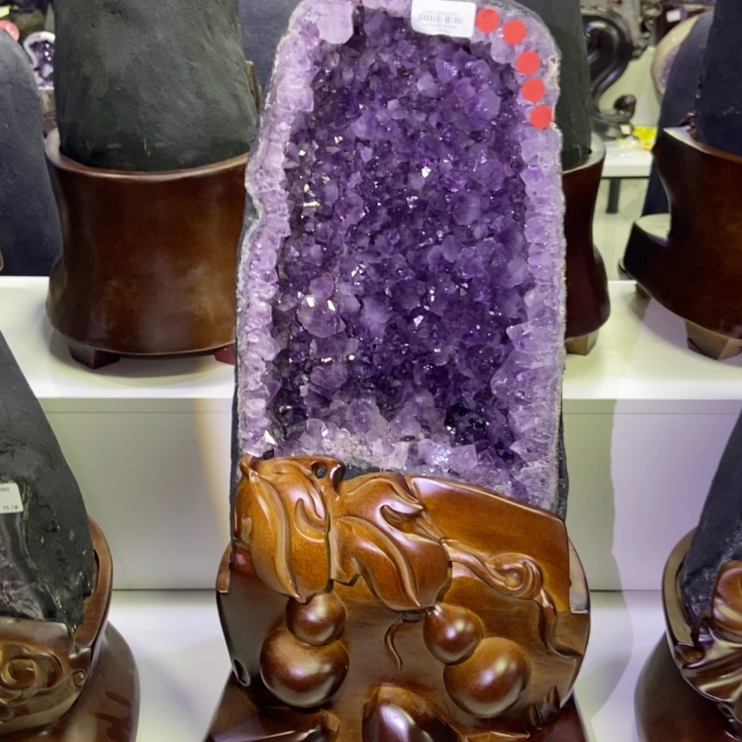 未镶嵌水晶大型摆件（非配饰）