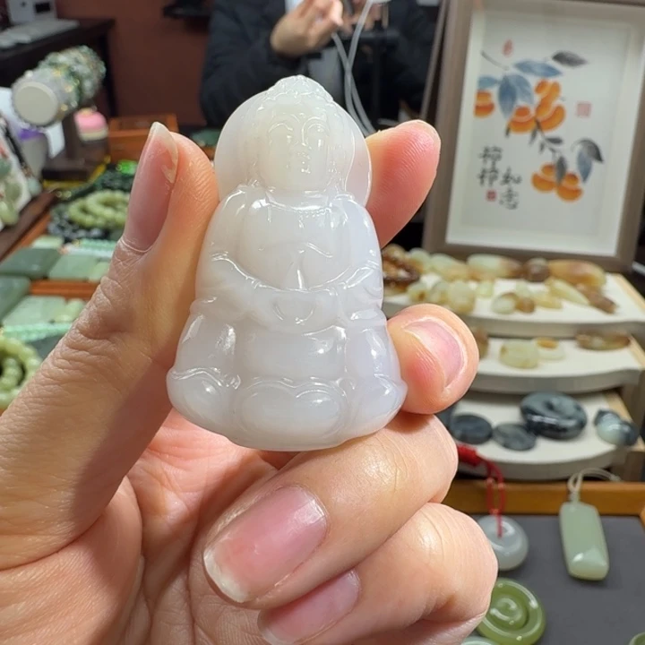 和田玉（白玉）未镶嵌颈饰观音，配玉绳