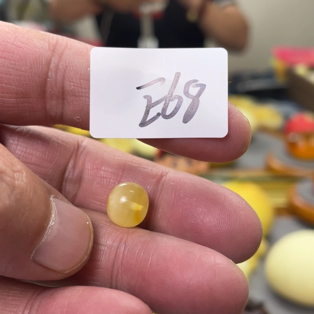 手链琥珀未镶嵌多样性发，发其中一件