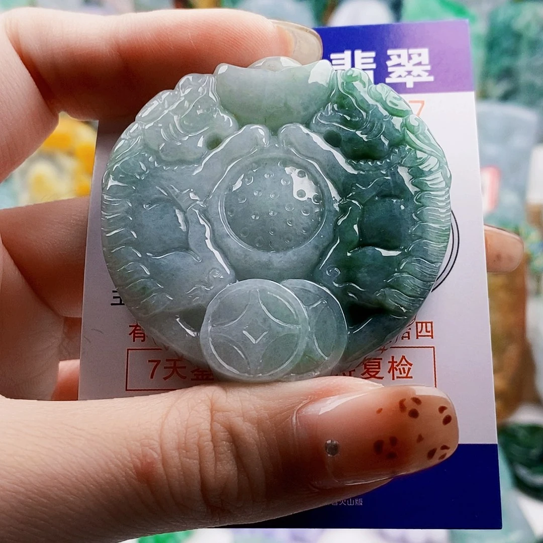 吊坠(不含链)未镶嵌翡翠