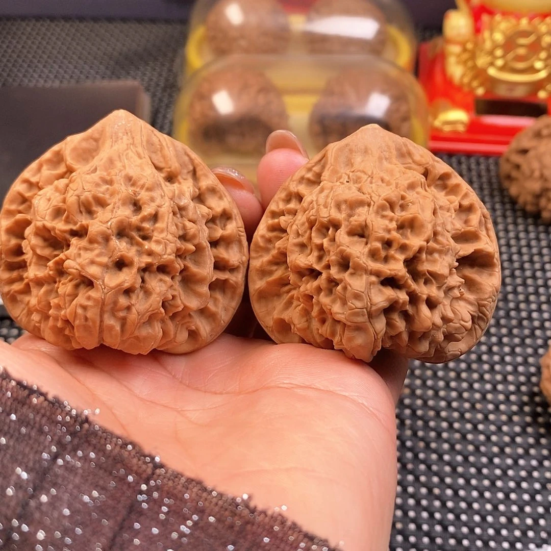 文玩核桃吊坠齐*生51尺官帽