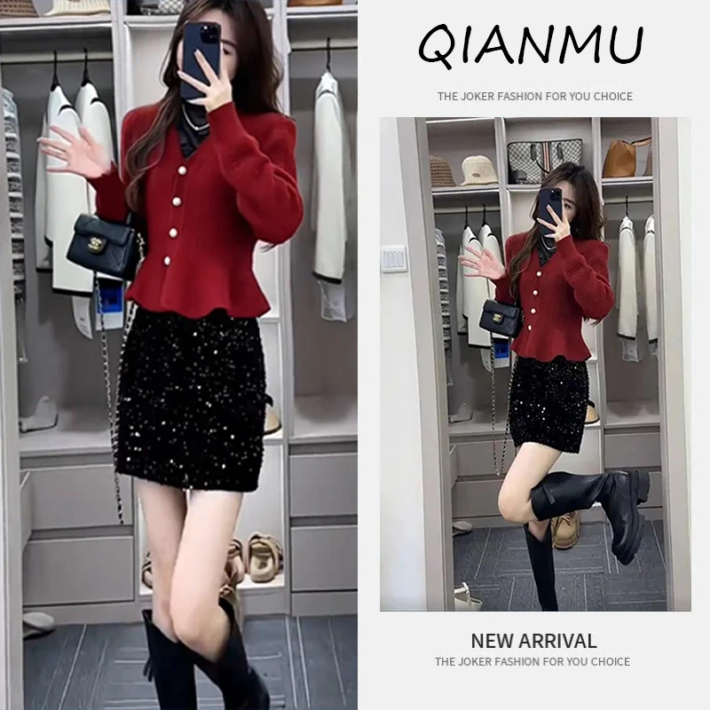 2025新款秋冬穿搭一整套女装红色开衫毛衣小香风气质短裙两件套