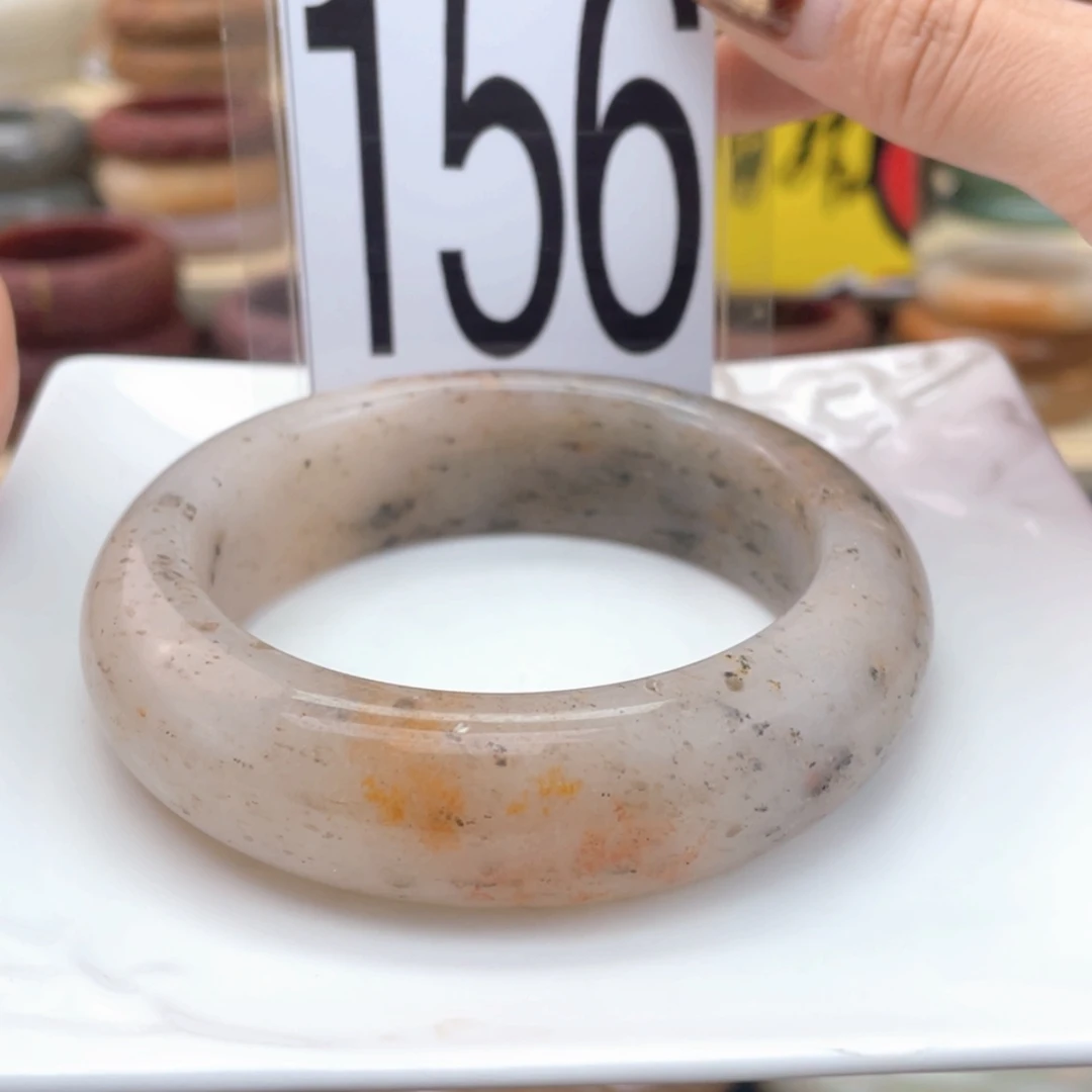 【闪购商品】石英质玉手镯未镶嵌