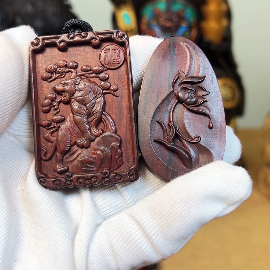 檀香紫檀（小叶紫檀）饕