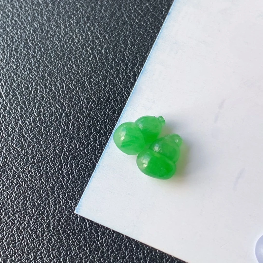 定制翡翠未镶嵌葫芦