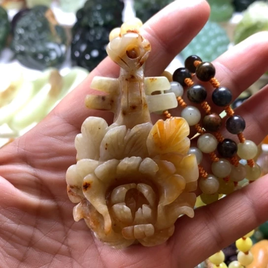 蛇纹石玉岫玉挂件未镶嵌