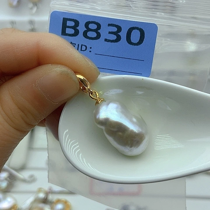 淡水珍珠颈饰未镶嵌