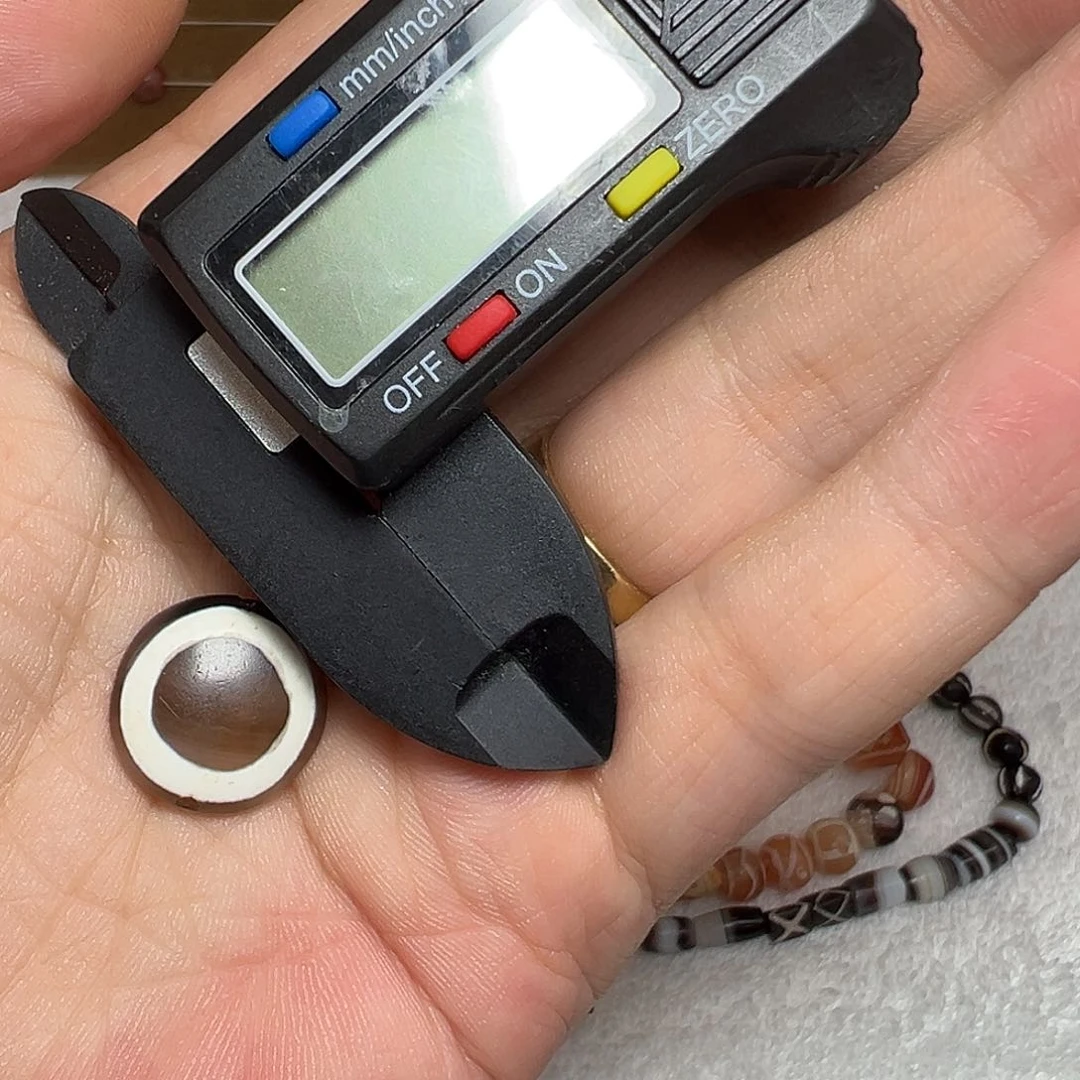 塑料卡尺黑白镶蚀板珠