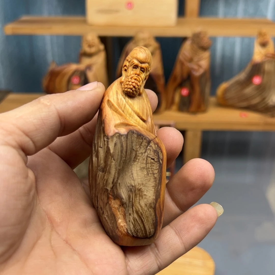 只***跑木崖柏木摆件手把件