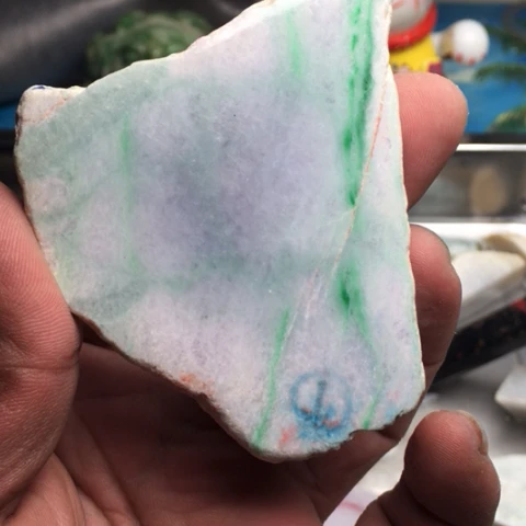 翡翠散珠天然翡翠金丝绿