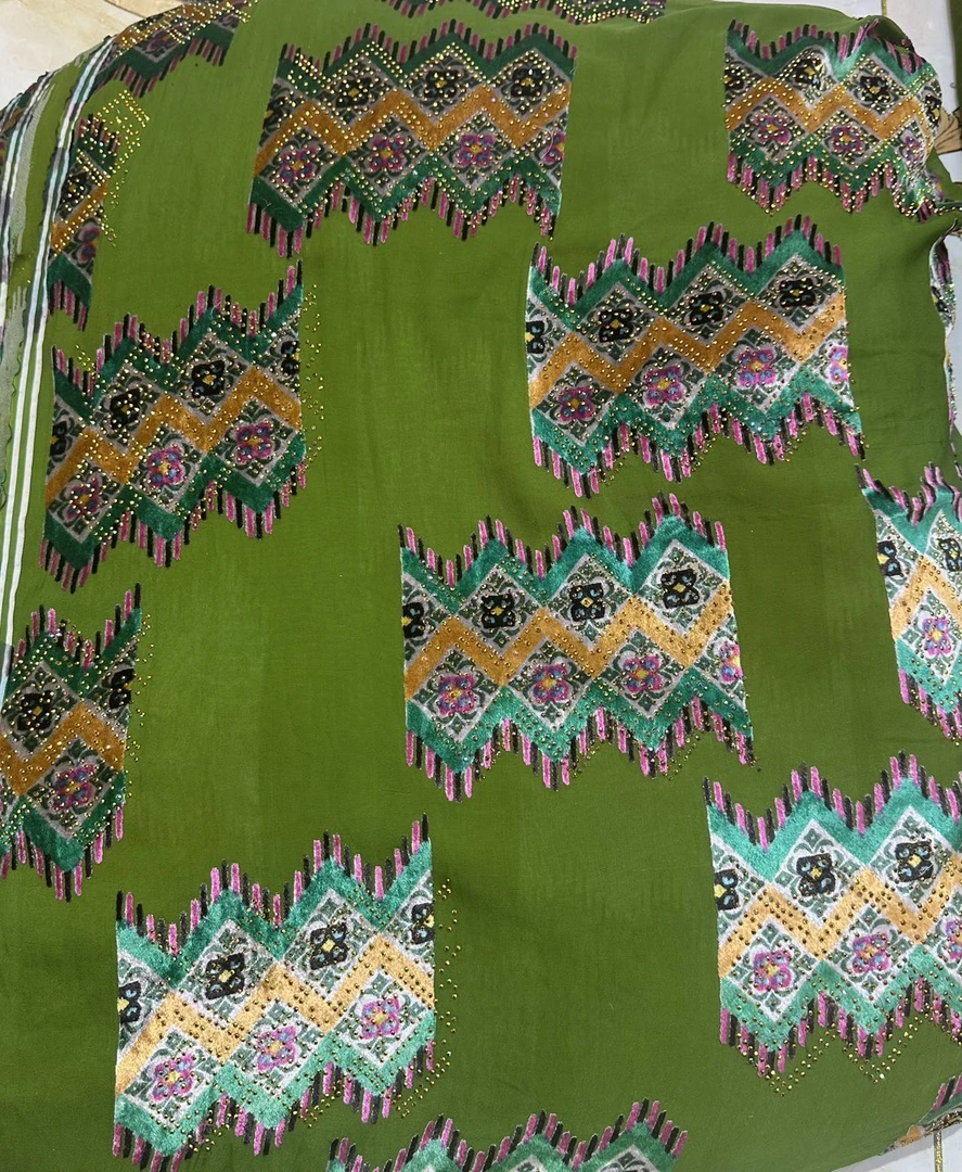 新款夏季连衣裙布料  شىپىڭ دۇخاۋا一件3米