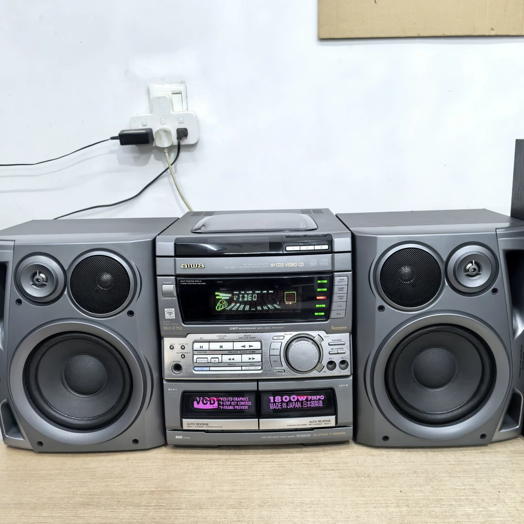 9新  AH音响，正常使用，邮费自理