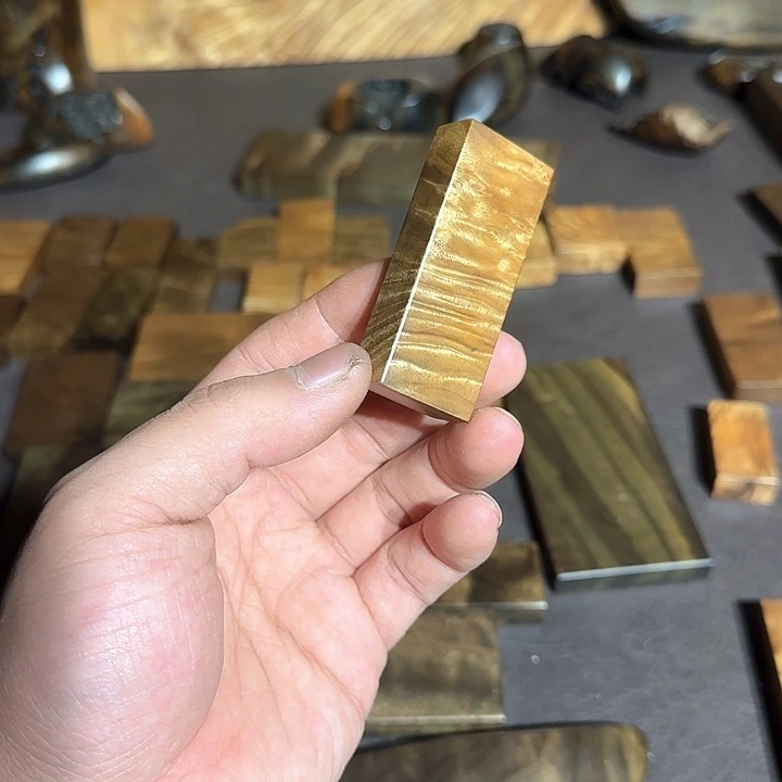 C***阴沉木直播间一物一拍截图