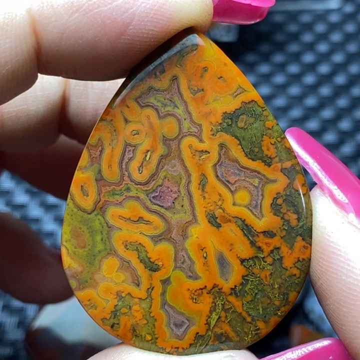 玛瑙/玉髓颈饰未镶嵌