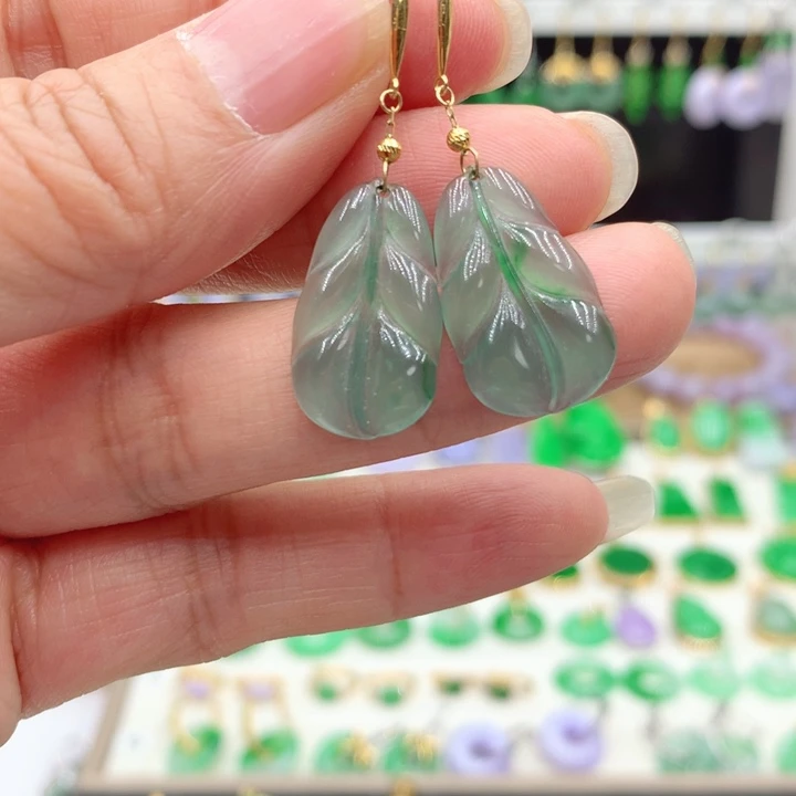 翡翠18K金镶嵌耳饰