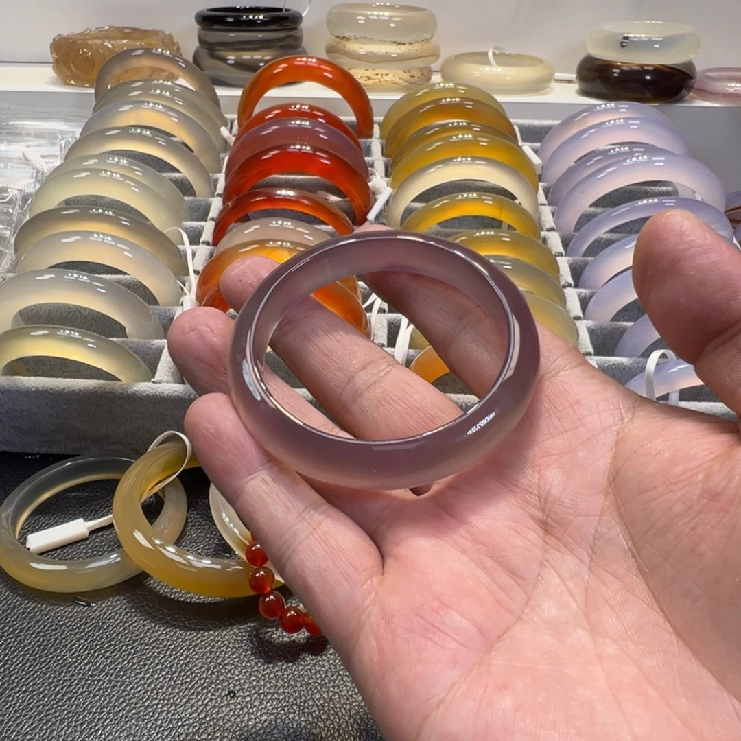 Q****玛瑙/玉髓未镶嵌手镯