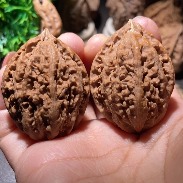 把件文玩核桃东北楸子小雪94