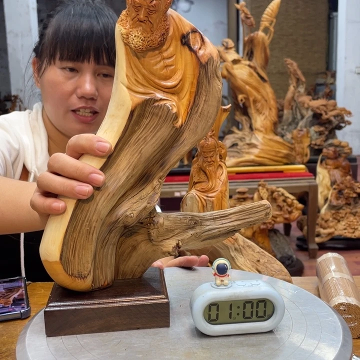 用***9柏木太行崖柏根雕