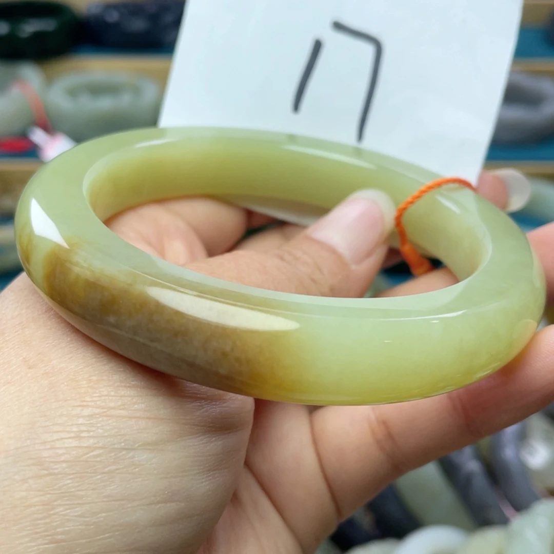 未镶嵌手镯和田玉圈口65