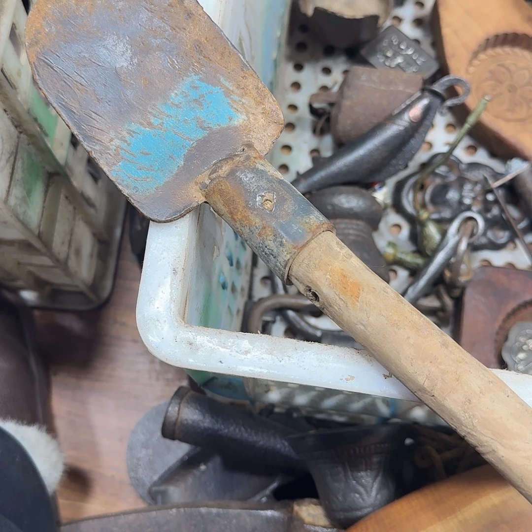 大***花一物一图，工艺品。