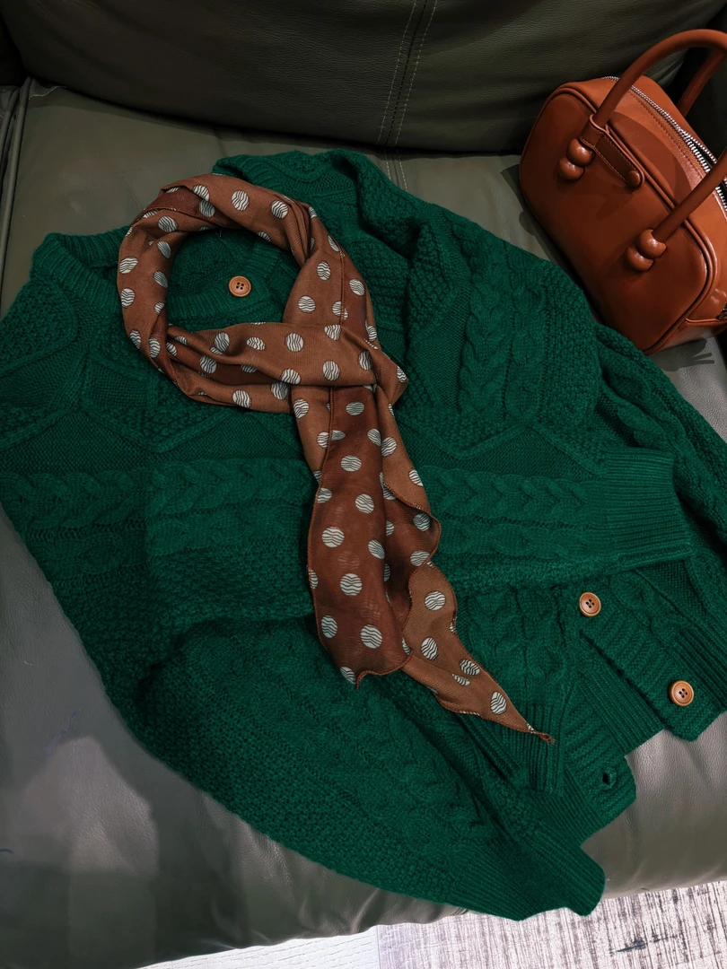 【续旧】秋新款显瘦百搭高级感针织开衫温柔风绿色毛衣外套5093