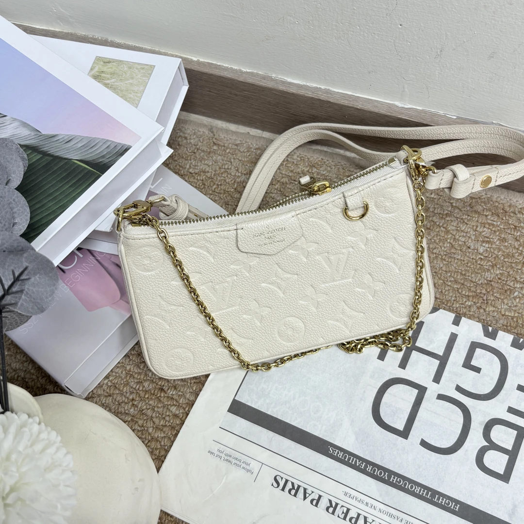 95新 LouisVuitton/路易威登 白色手拎腋下包
