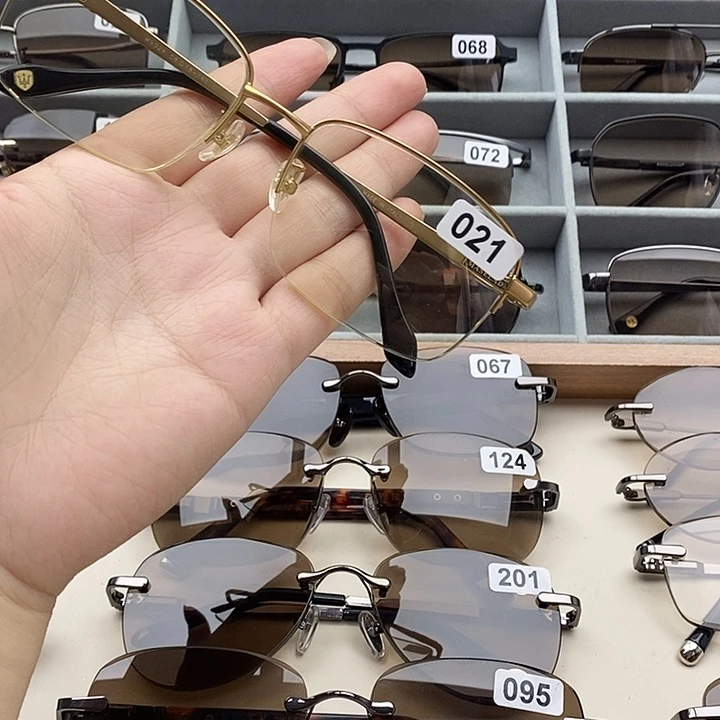 分体式天然石头眼镜竹叶青