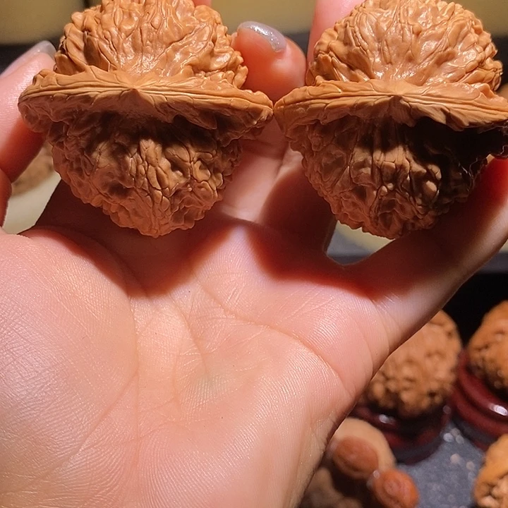 珍***惜文玩核桃把件47金麒麟