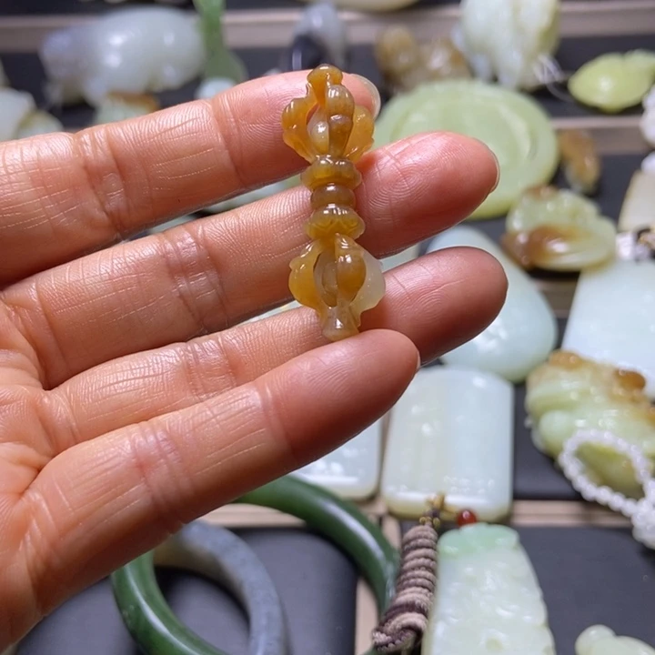 和田玉未镶嵌挂件