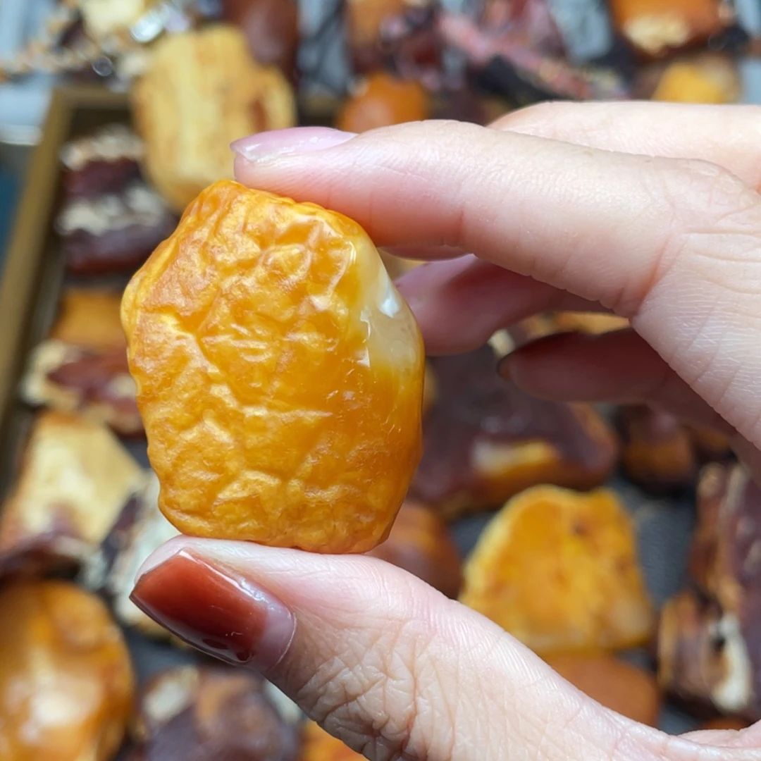 琥珀未镶嵌珠宝奇石