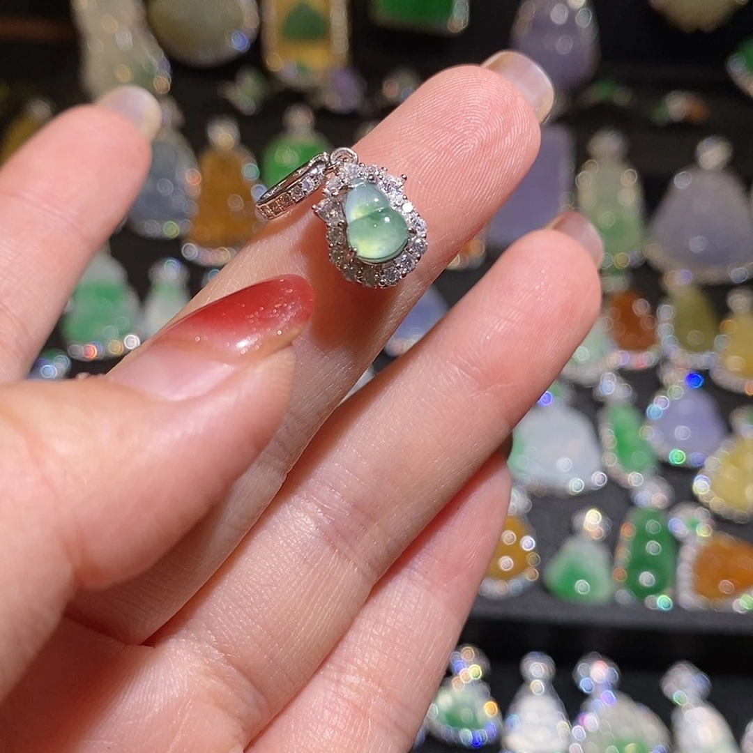 颈饰银S925镶嵌翡翠天然翡翠