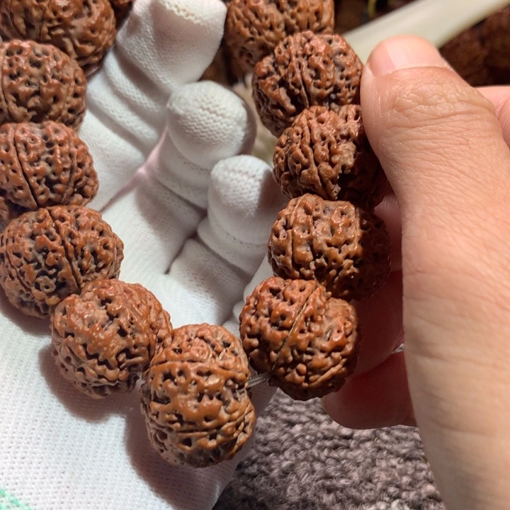 明***！手串金刚菩提24飞碟六瓣