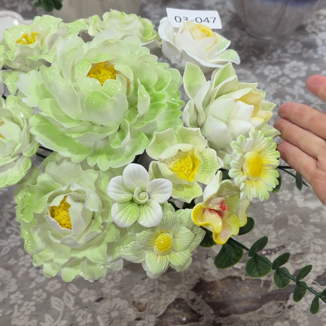 347 陶瓷花拍满20元发货，退款拉黑