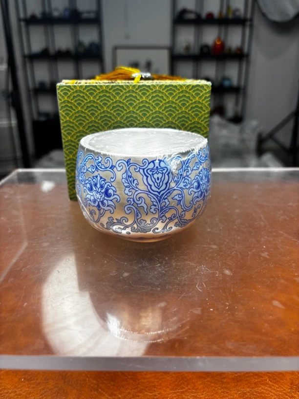 高端茶具缠枝莲银杯