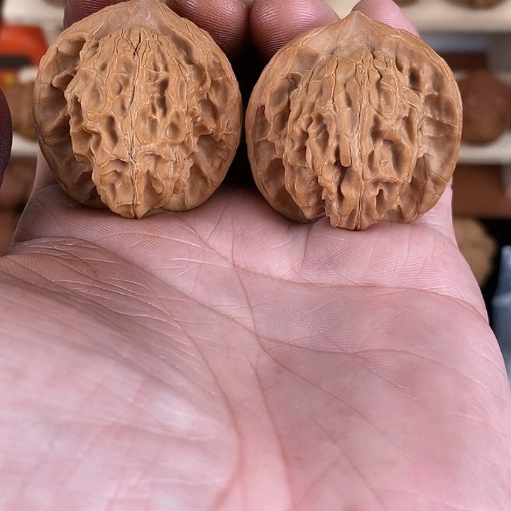 把件桃核盘山异型佛肚
