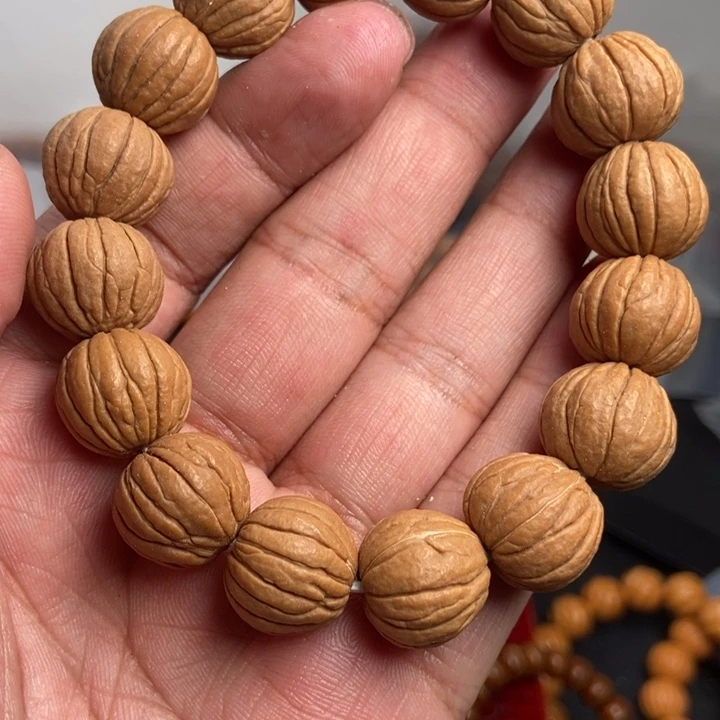 猴头核桃吊坠今天