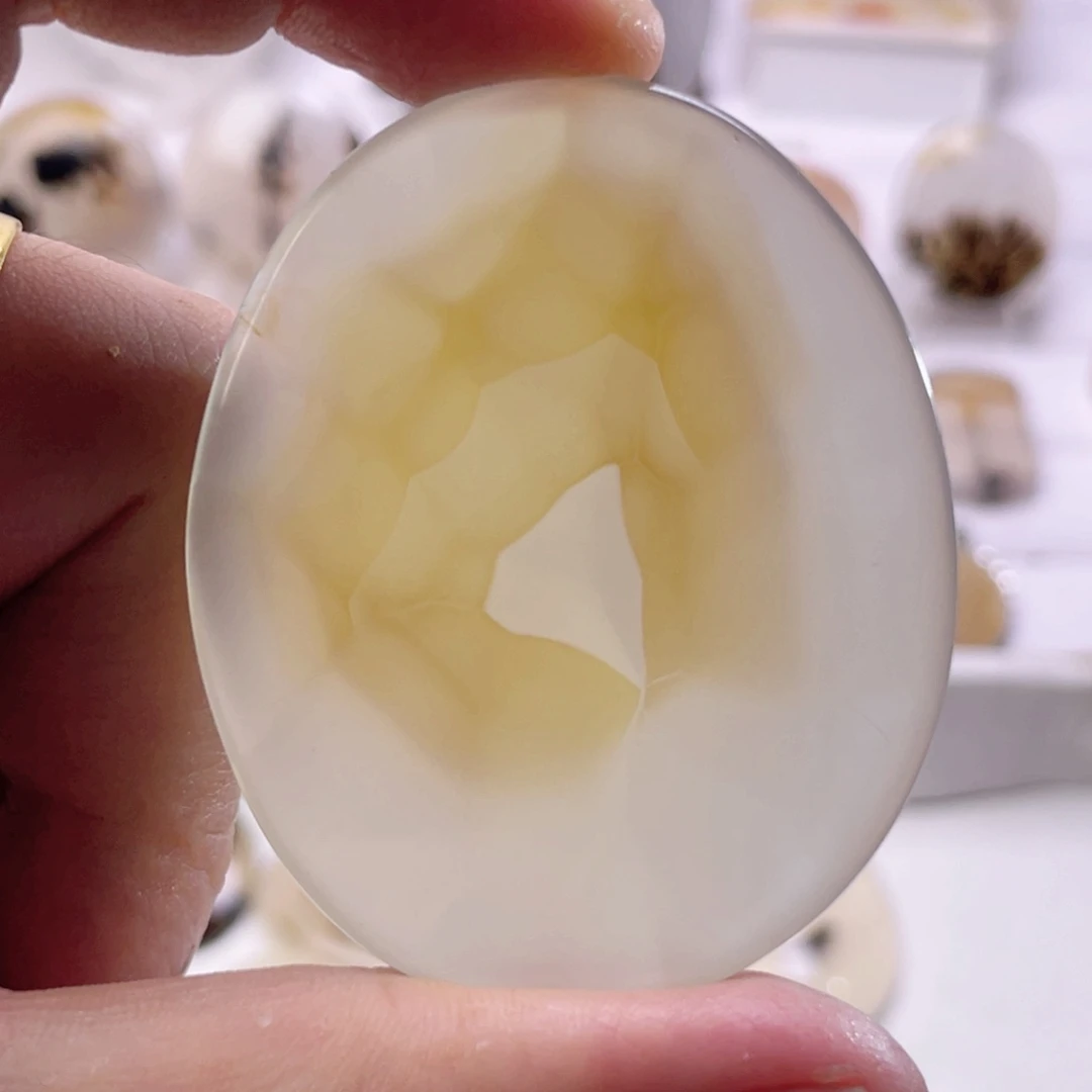 玛瑙/玉髓颈饰合金