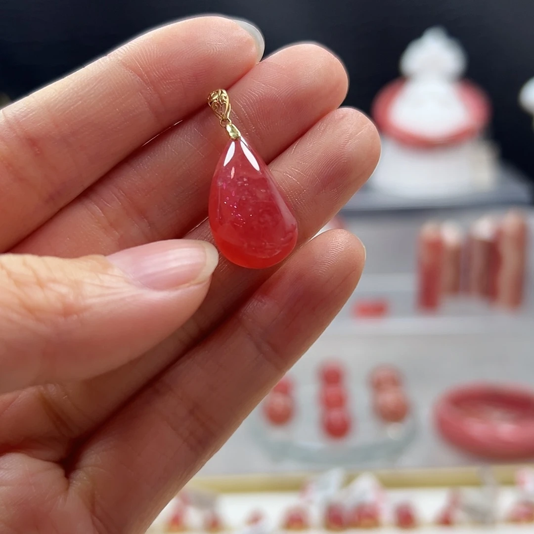 菱锰矿（红纹石）18K金镶嵌吊坠(不含链)