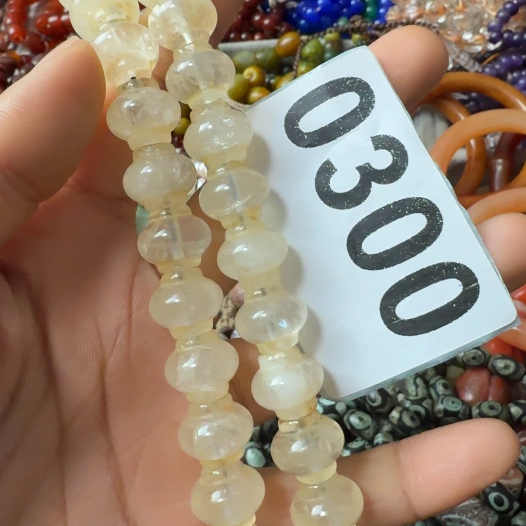 水晶未镶嵌颈饰灯笼