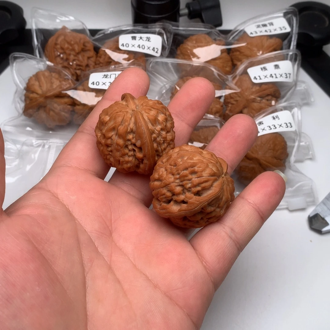 S***生吊坠文玩核桃莲花