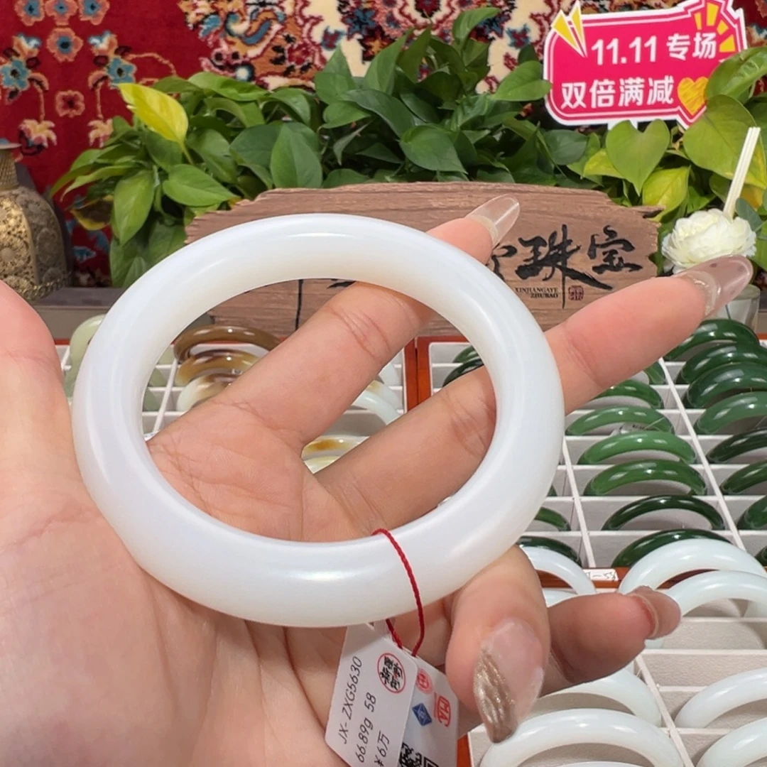 和田玉未镶嵌手镯新疆羊脂白玉手镯