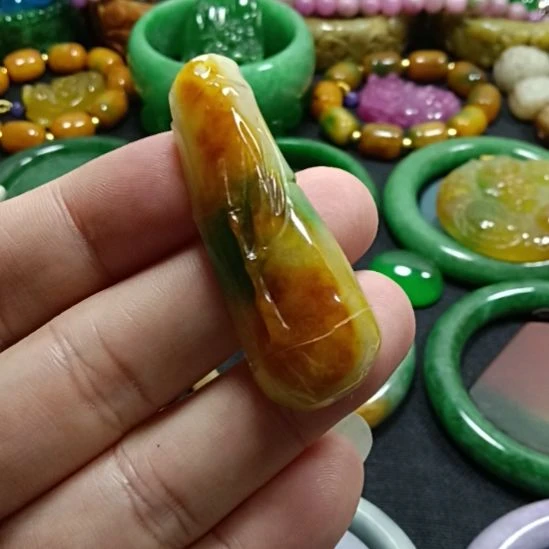 翡翠未镶嵌挂件翡翠