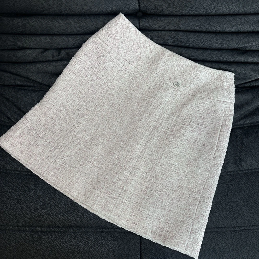 99新 Chanel/香奈儿 机场走秀系列粉色半裙 38码