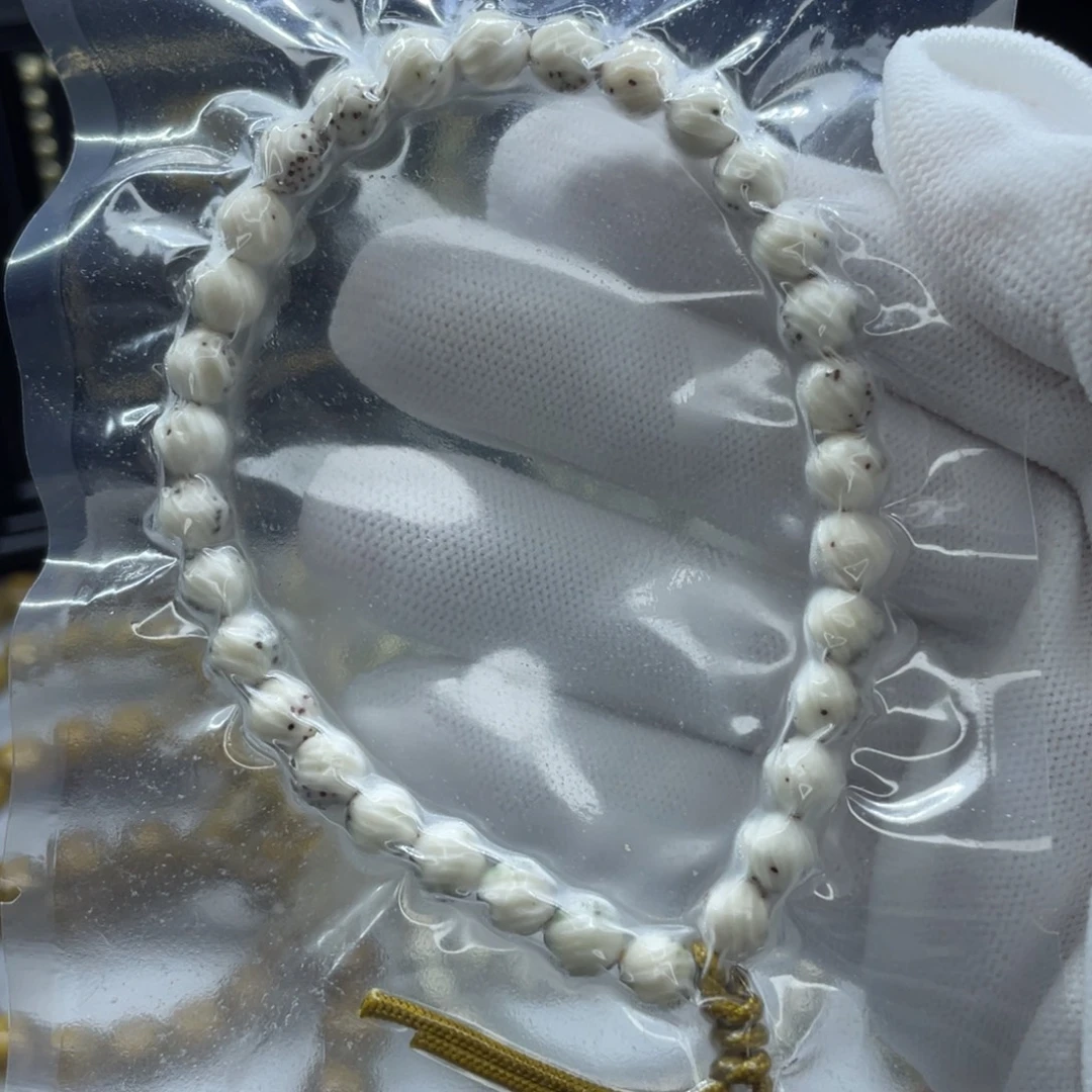 星月菩提吊坠09      7圆珠拉丝手持