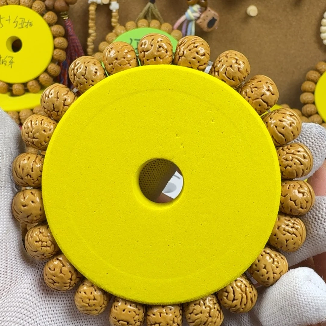 桃核吊坠15+脐中脐老树纽扣