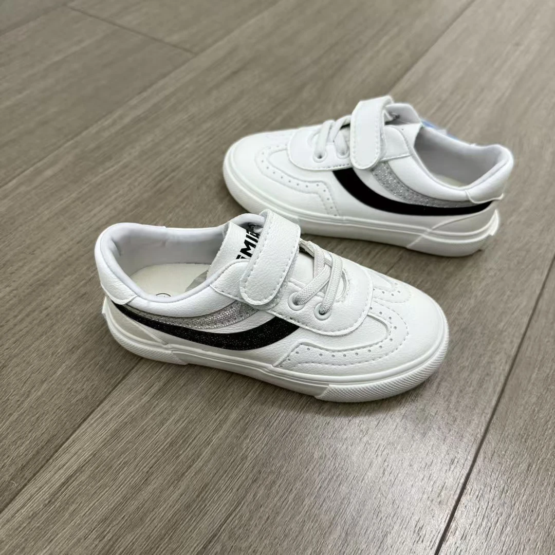 1171儿童时尚板鞋学生女卡通动漫男学院风车缝线