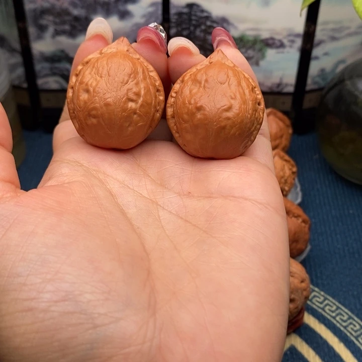 天***道文玩核桃把件寿桃