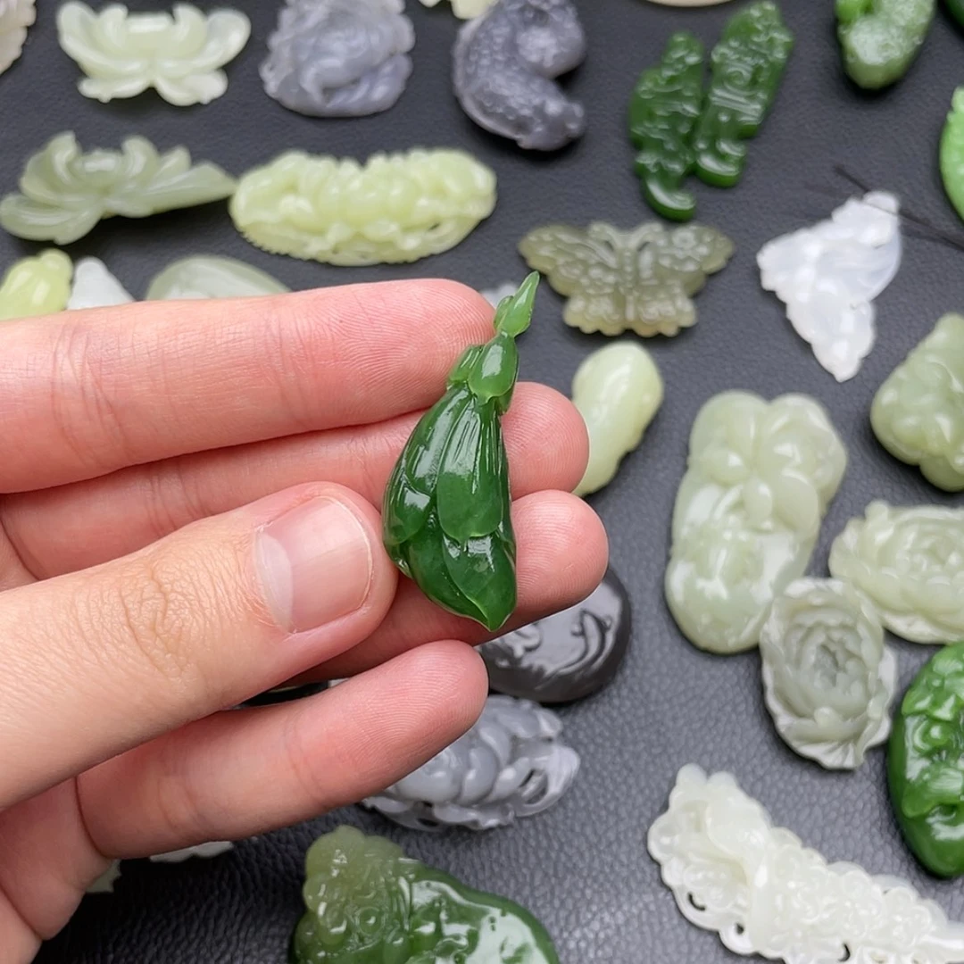 【闪购商品】颈饰未镶嵌和田玉