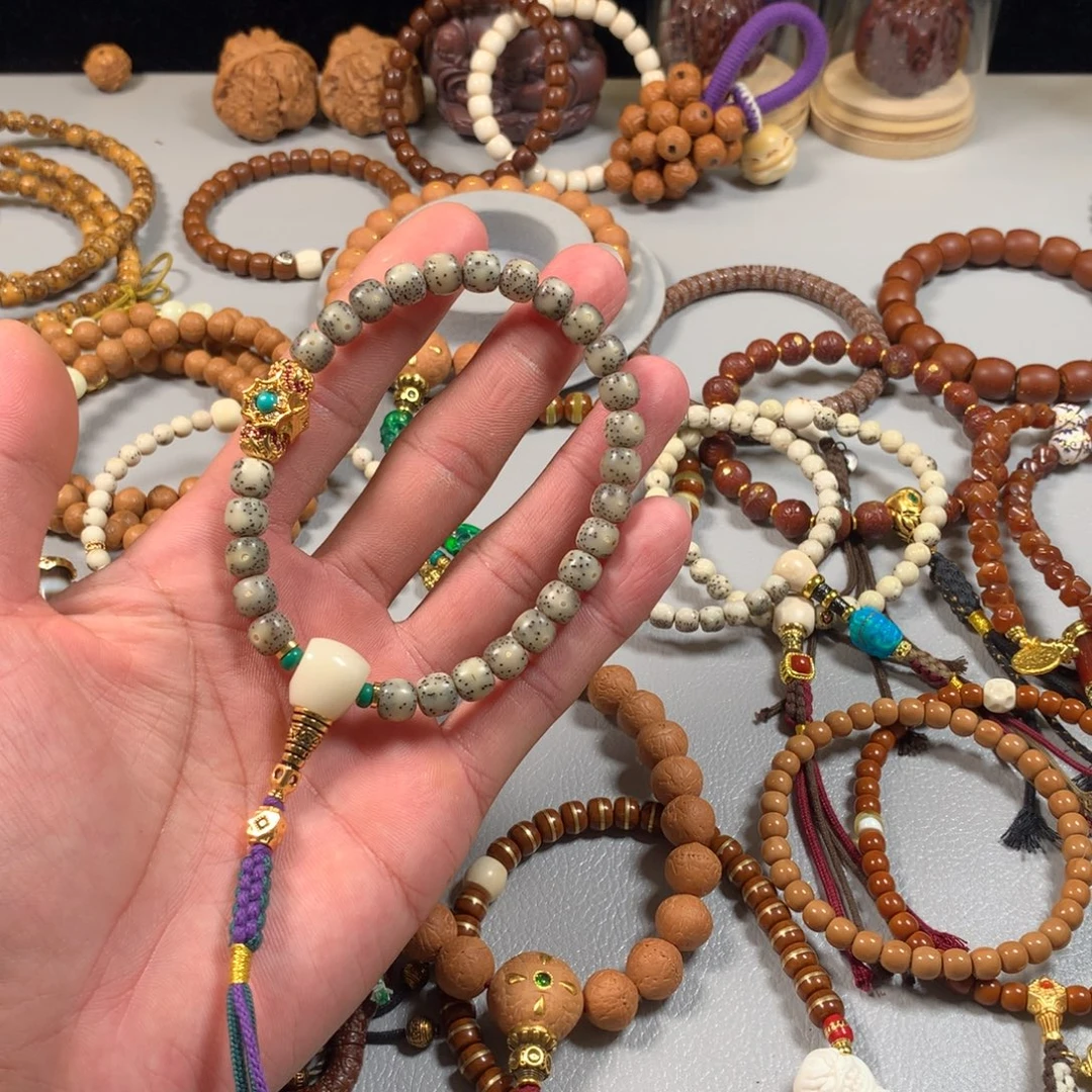 吊坠星月菩提。。。。。。。。。。